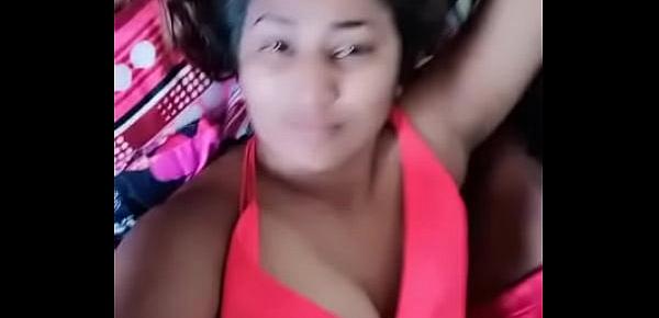  swathi naidu giving romantic expressions and showing boobs